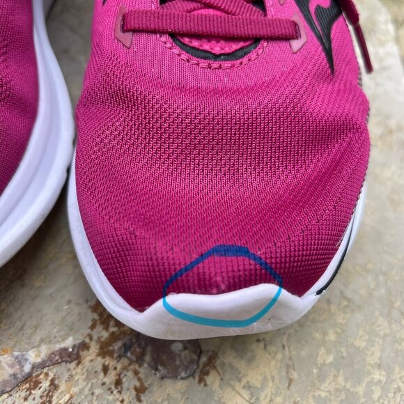 Saucony Womens Running Shoes Size 9.5 Kinvara 12 Lightweight Gym Athleisure - Picture 12 of 12